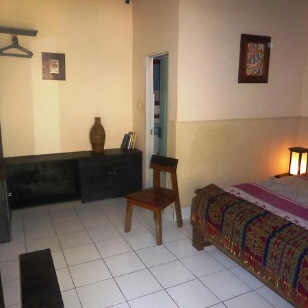 La Casa Homestay Senggigi Phòng bức ảnh