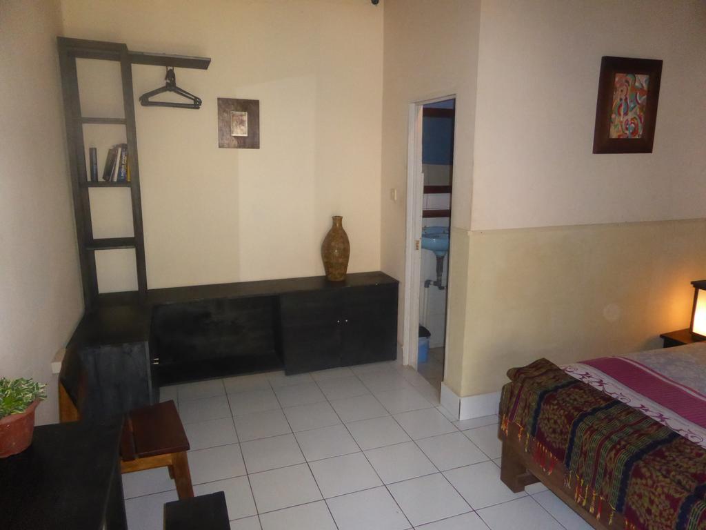 La Casa Homestay Senggigi Ngoại thất bức ảnh