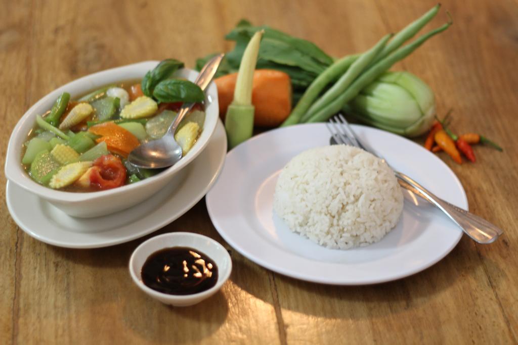 La Casa Homestay Senggigi Ngoại thất bức ảnh