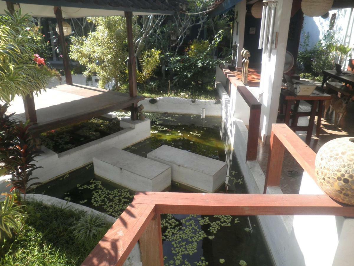 La Casa Homestay Senggigi Ngoại thất bức ảnh